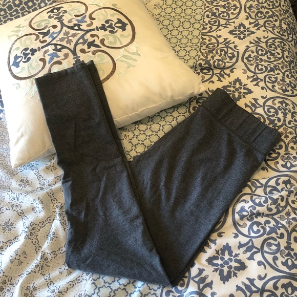Aerie Grey Medium High Rise Leggings - Picture 3 of 7